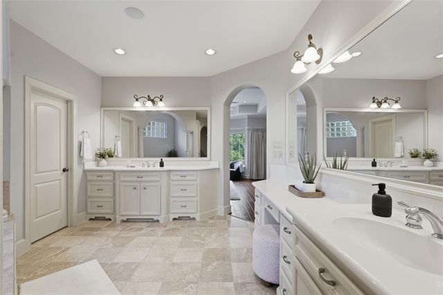 8111 Hideaway Lake Circle, Spring, TX 77389