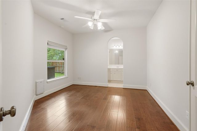 8111 Hideaway Lake Circle, Spring, TX 77389