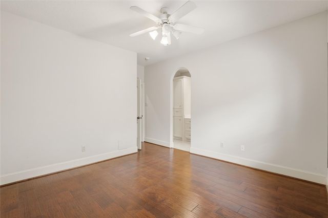 8111 Hideaway Lake Circle, Spring, TX 77389