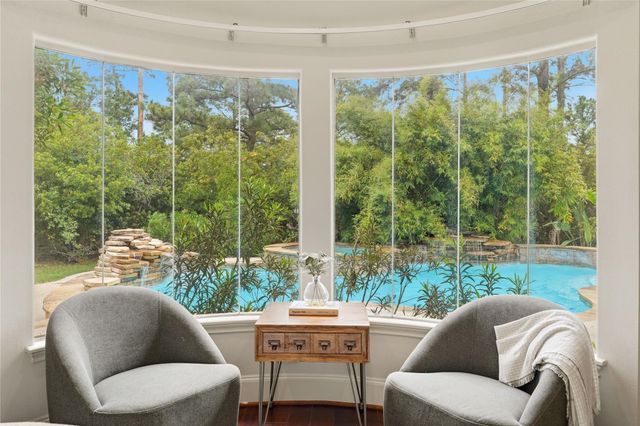 8111 Hideaway Lake Circle, Spring, TX 77389