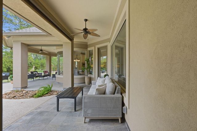 8111 Hideaway Lake Circle, Spring, TX 77389