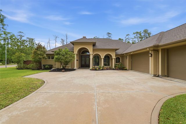 8111 Hideaway Lake Circle, Spring, TX 77389