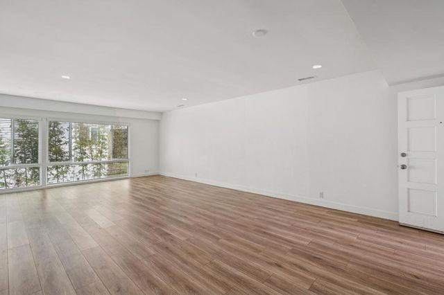 5119 River Avenue, Newport Beach, CA 92663