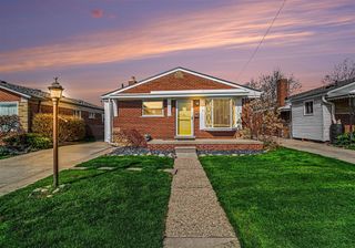 32015 Saint Margaret Street, Saint Clair Shores, MI 48082