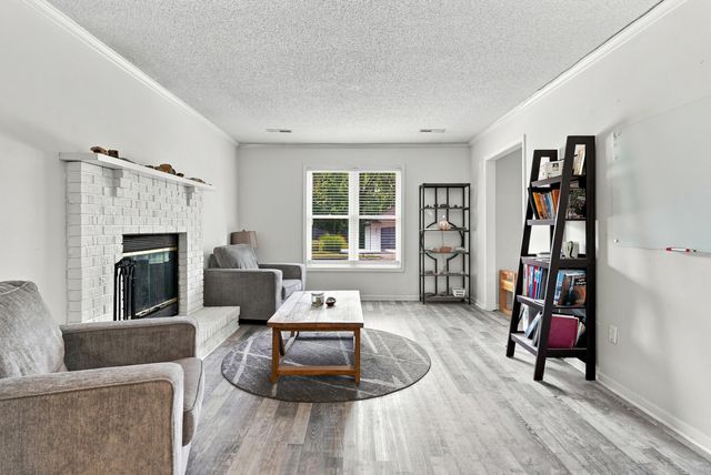 1509 SECRETARIAT DR, Columbia, MO 65202