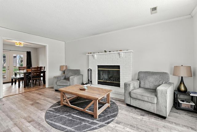 1509 SECRETARIAT DR, Columbia, MO 65202
