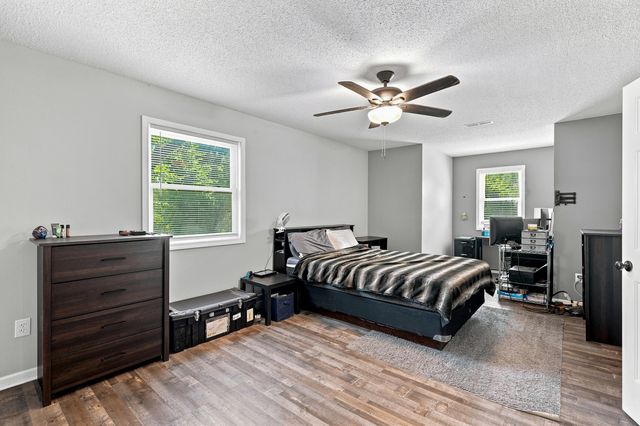 1509 SECRETARIAT DR, Columbia, MO 65202