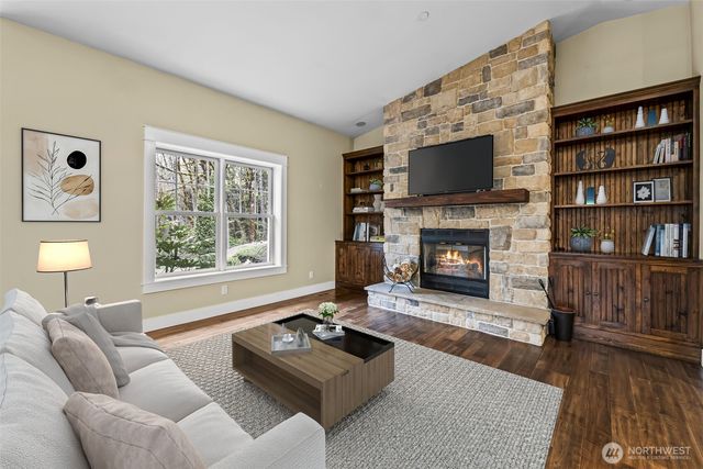 9715 Crescent Valley Drive NW, Gig Harbor, WA 98332