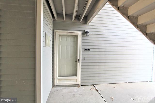 1219 RAVENS CREST DR, Plainsboro, NJ 08536