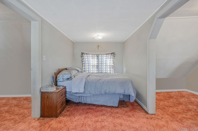 704 S 5th Street, Lindenhurst, NY 11757