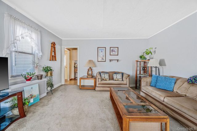 704 S 5th Street, Lindenhurst, NY 11757