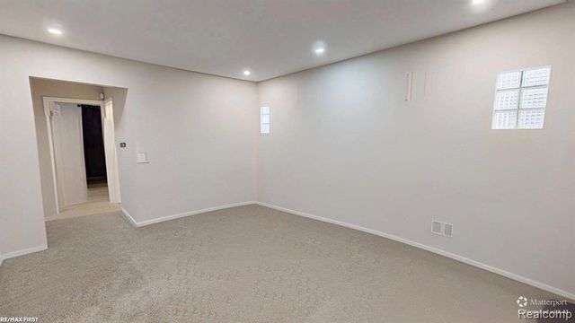 8415 Sherman Avenue, Warren, MI 48089