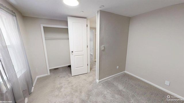 8415 Sherman Avenue, Warren, MI 48089