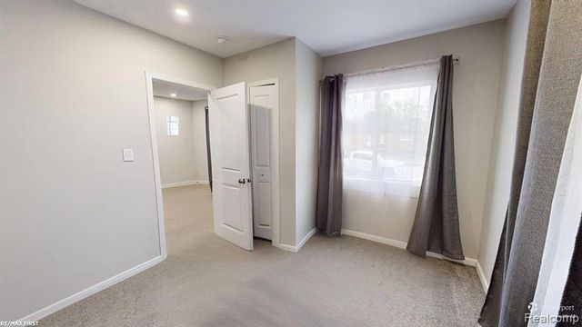 8415 Sherman Avenue, Warren, MI 48089