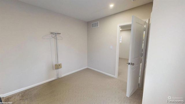 8415 Sherman Avenue, Warren, MI 48089