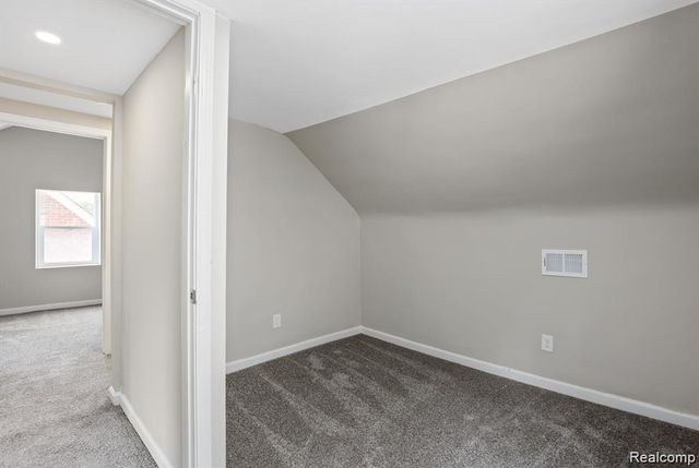 8415 Sherman Avenue, Warren, MI 48089