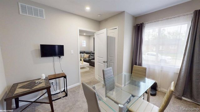 8415 Sherman Avenue, Warren, MI 48089