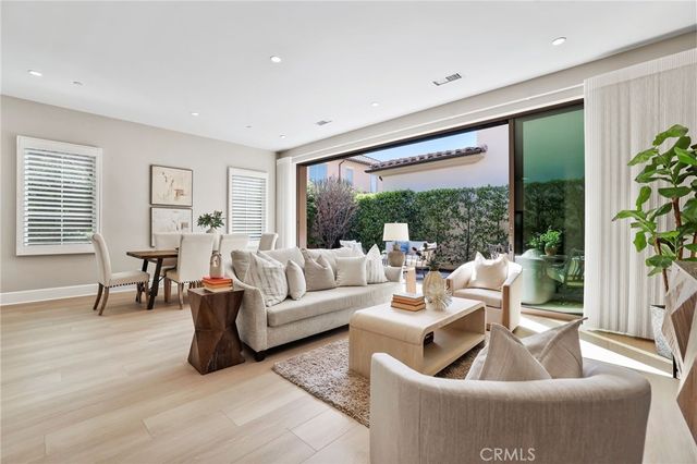 130 Donati, Irvine, CA 92602
