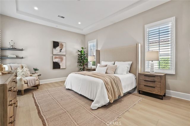 130 Donati, Irvine, CA 92602