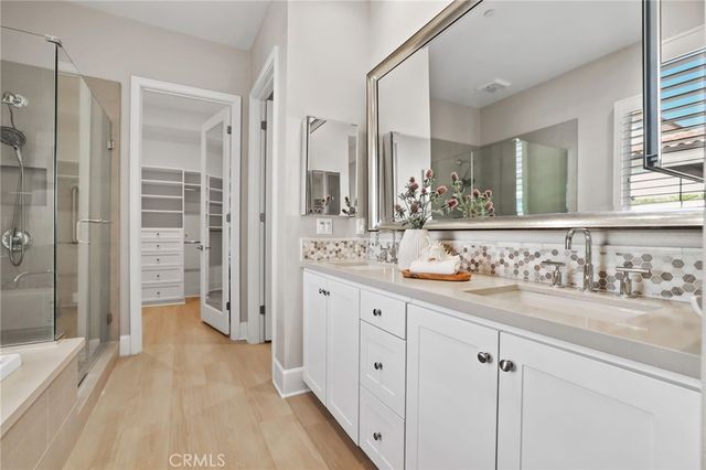 130 Donati, Irvine, CA 92602