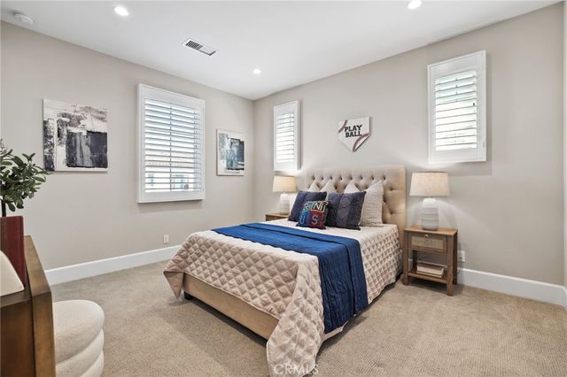 130 Donati, Irvine, CA 92602