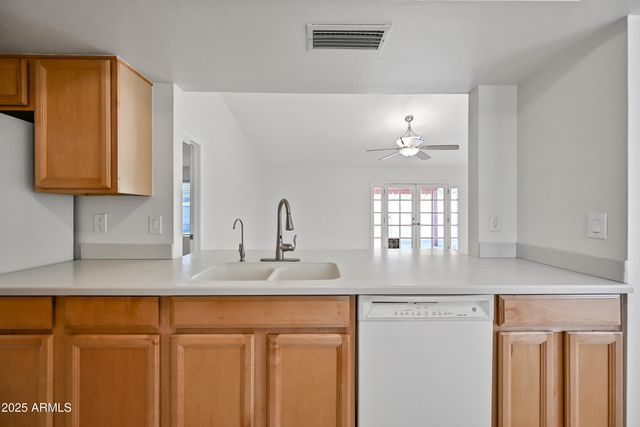 5924 E EVERETT Drive, Scottsdale, AZ 85254