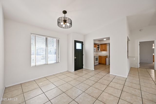 5924 E EVERETT Drive, Scottsdale, AZ 85254