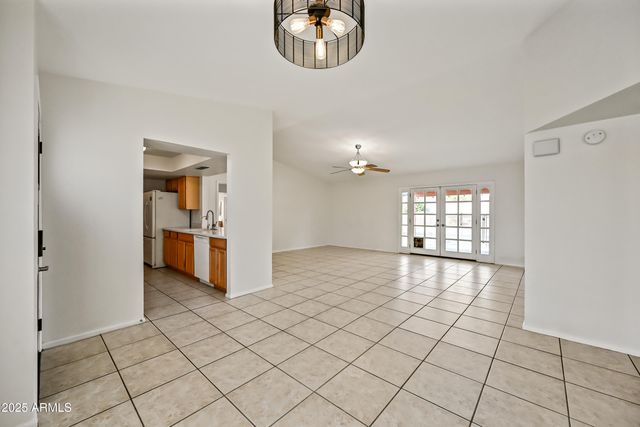 5924 E EVERETT Drive, Scottsdale, AZ 85254