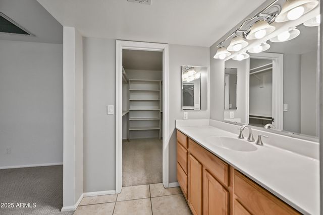 5924 E EVERETT Drive, Scottsdale, AZ 85254