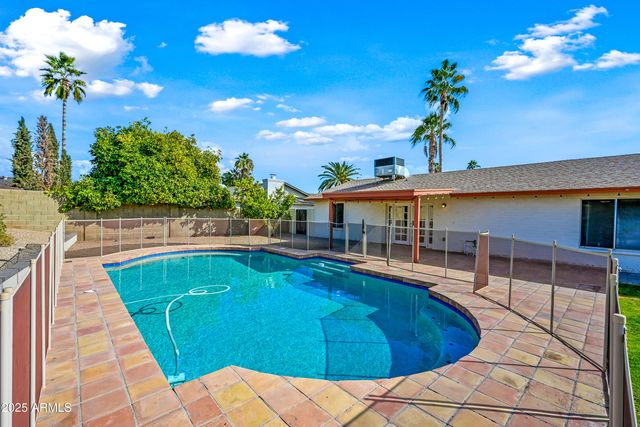 5924 E EVERETT Drive, Scottsdale, AZ 85254