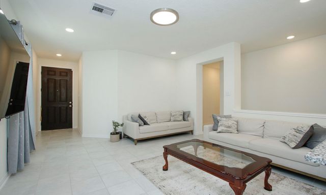 7219 Bakersfield Court, Rosharon, TX 77583