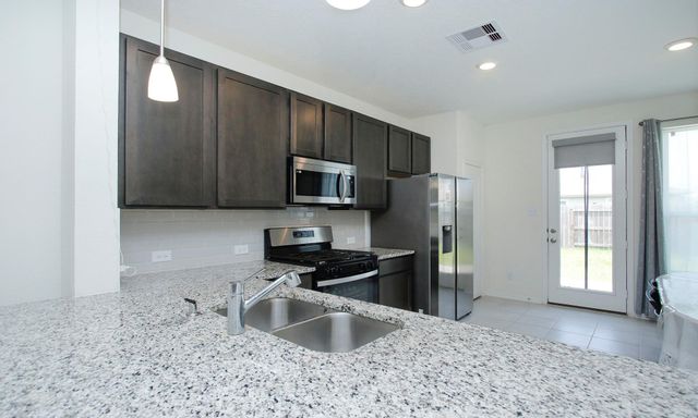 7219 Bakersfield Court, Rosharon, TX 77583