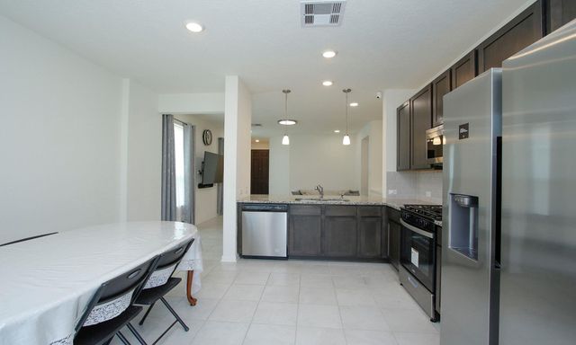 7219 Bakersfield Court, Rosharon, TX 77583