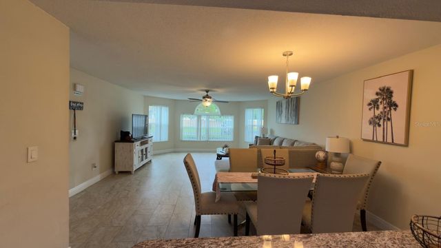 5014 LAGUNA BAY CIRCLE 111, Kissimmee, FL 34746
