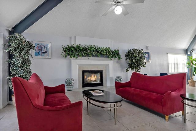 5014 LAGUNA BAY CIRCLE 111, Kissimmee, FL 34746