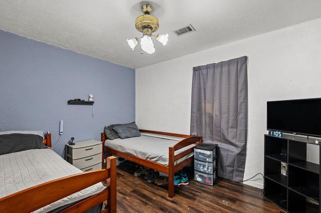 409 Mcphail Street, Tomball, TX 77375