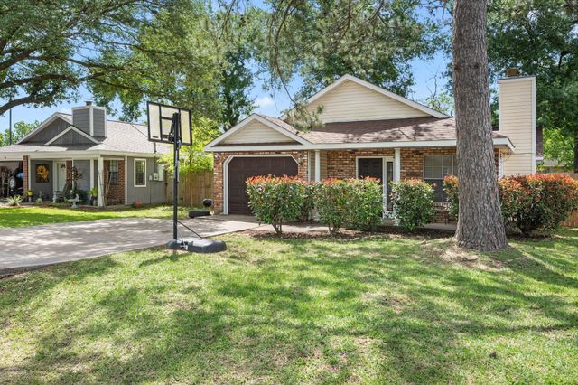 409 Mcphail Street, Tomball, TX 77375