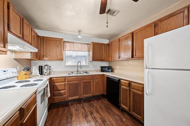 409 Mcphail Street, Tomball, TX 77375