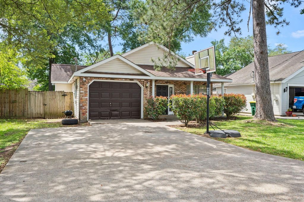 409 Mcphail Street, Tomball, TX 77375
