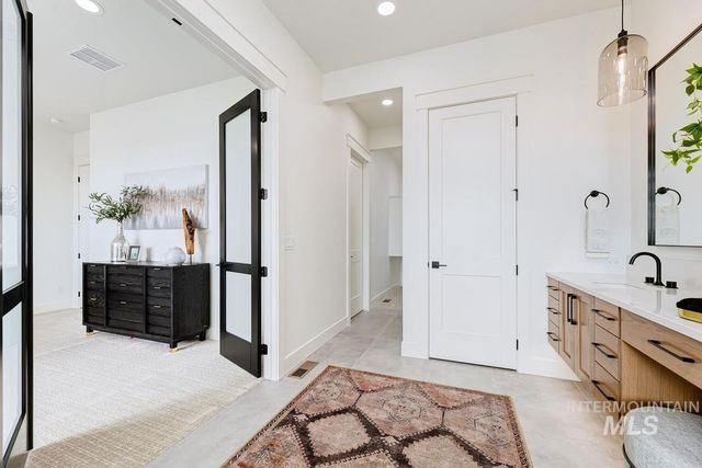 9803 Meadow Park Blvd, Middleton, ID 83644