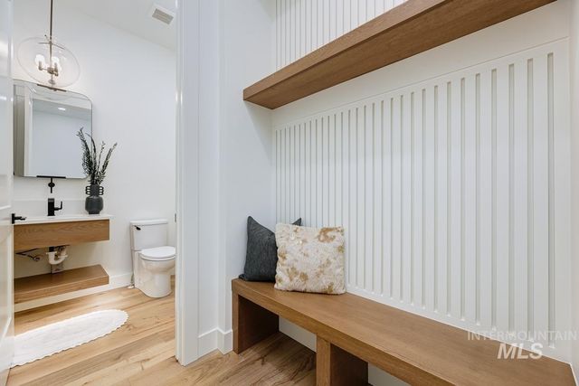 9803 Meadow Park Blvd, Middleton, ID 83644