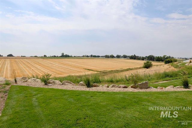 9803 Meadow Park Blvd, Middleton, ID 83644