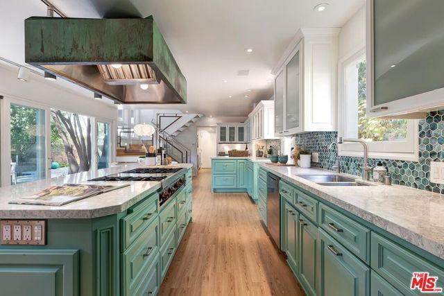 1707 Hill Street, Santa Monica, CA 90405