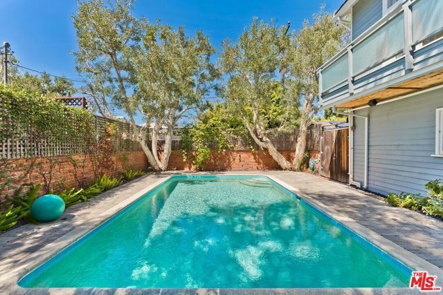 1707 Hill Street, Santa Monica, CA 90405