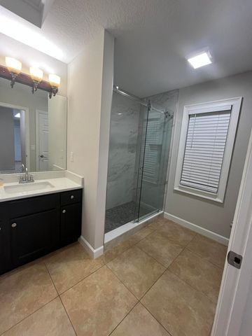 915 11th Terrace, Vero Beach, FL 32960