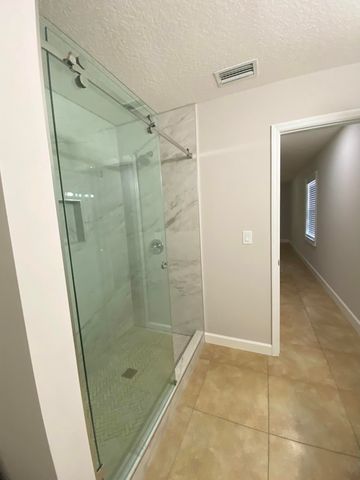 915 11th Terrace, Vero Beach, FL 32960