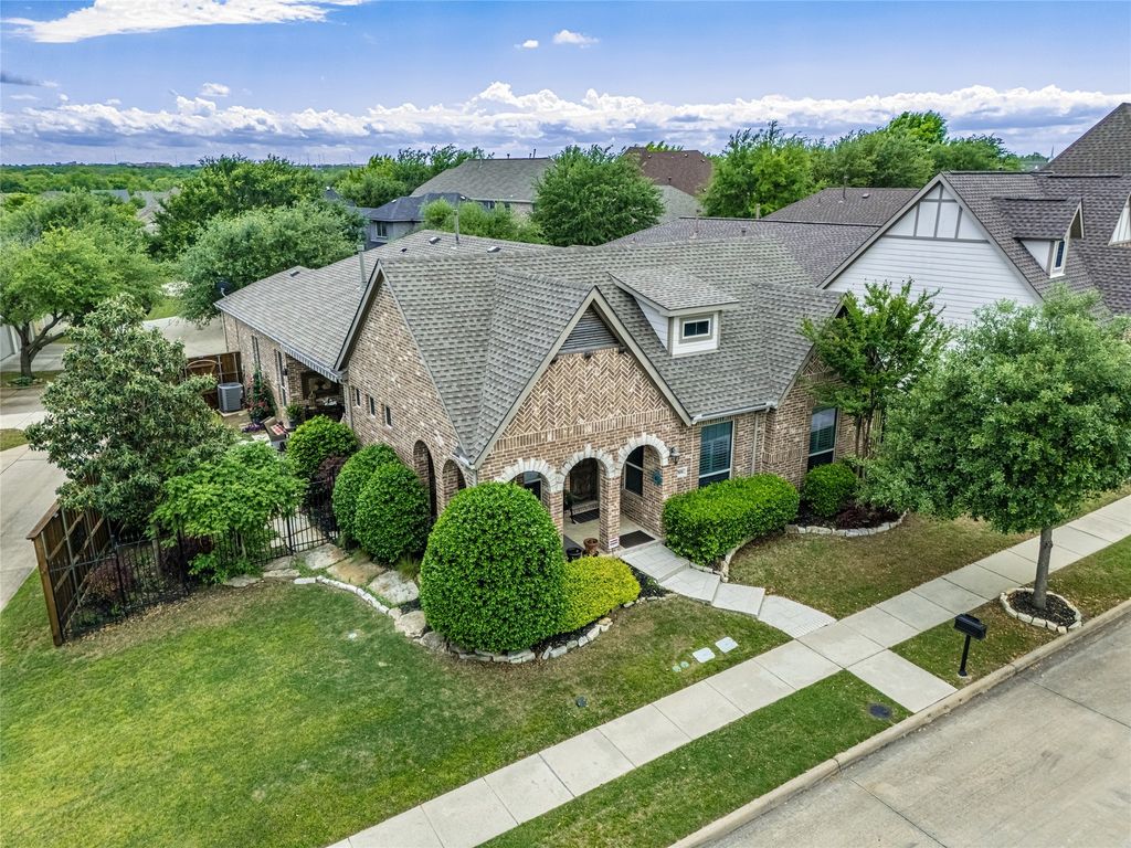 1301 Steepleview Lane, Mckinney, TX 75069