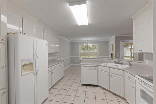 255 Melrose Ln, Dothan, AL 36303