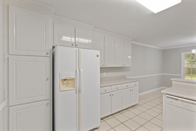 255 Melrose Ln, Dothan, AL 36303