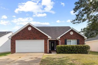 255 Melrose Ln, Dothan, AL 36303